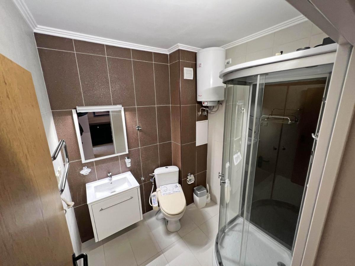Valemar Apartments Pomorie Bagian luar foto