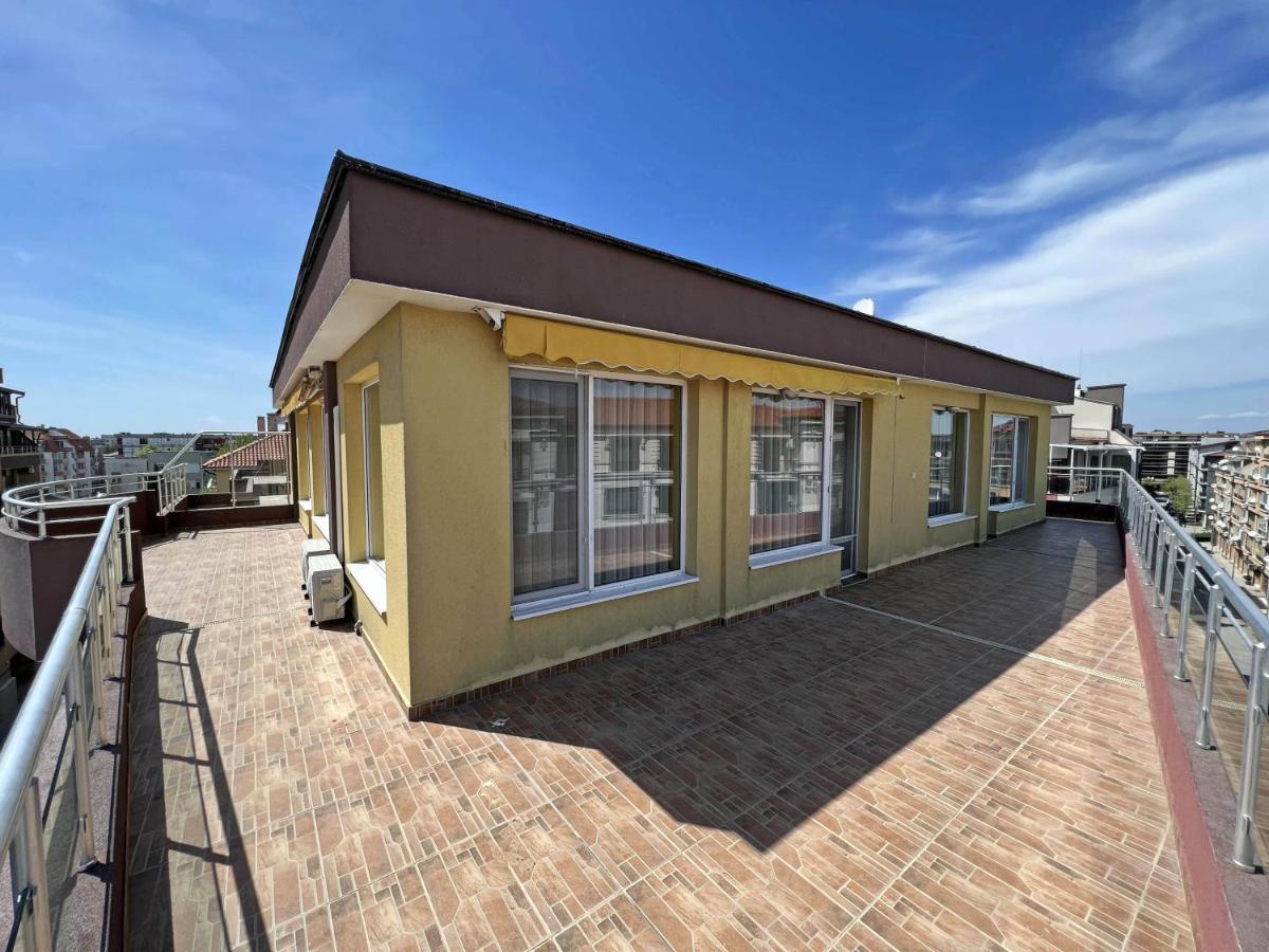 Valemar Apartments Pomorie Bagian luar foto