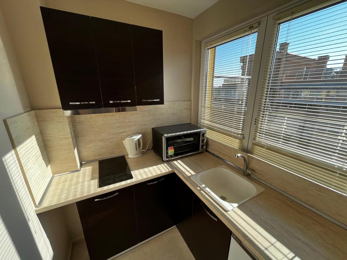 Valemar Apartments Pomorie Bagian luar foto