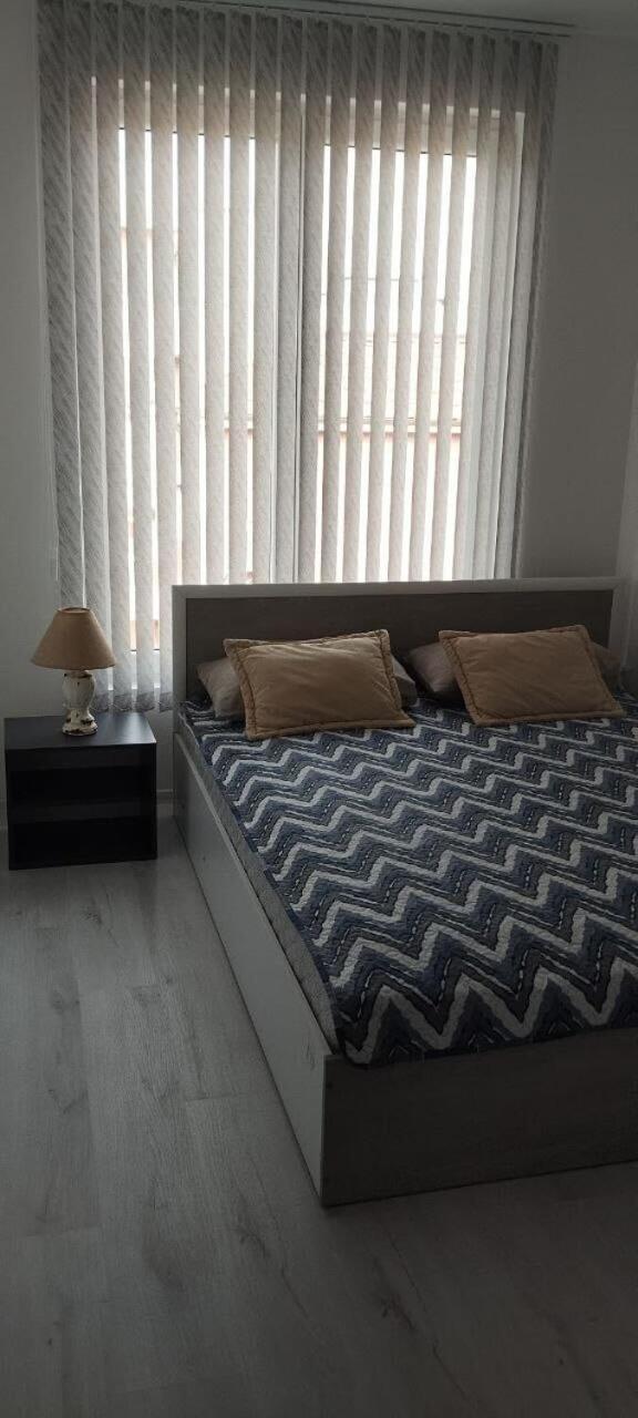 Valemar Apartments Pomorie Bagian luar foto